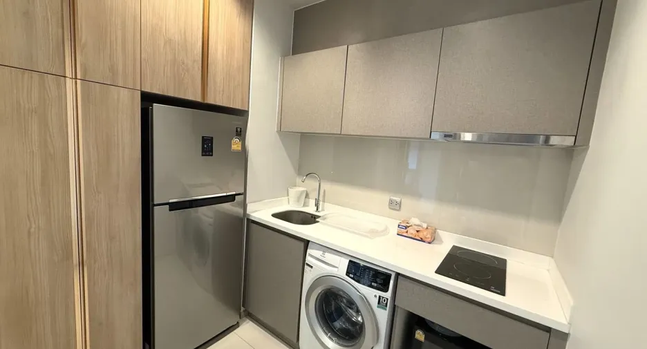 Wohnung zur Miete mit 1 Zimmer in Huai Khwang, Bangkok