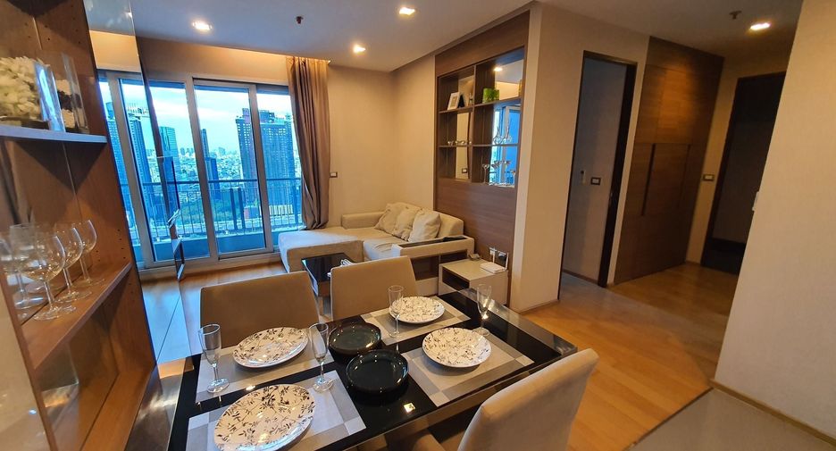 À louer 2 chambres condo à Watthana, Bangkok