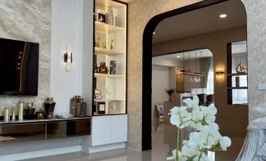 Casa en alquiler de 5 habitaciones en Bang Phli, Samut Prakan