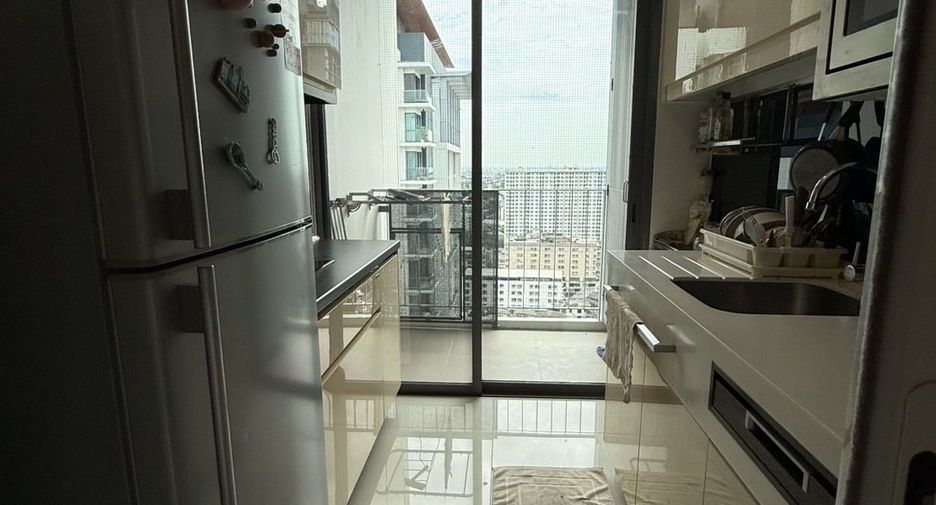 For rent 1 bed condo in Phra Khanong, Bangkok