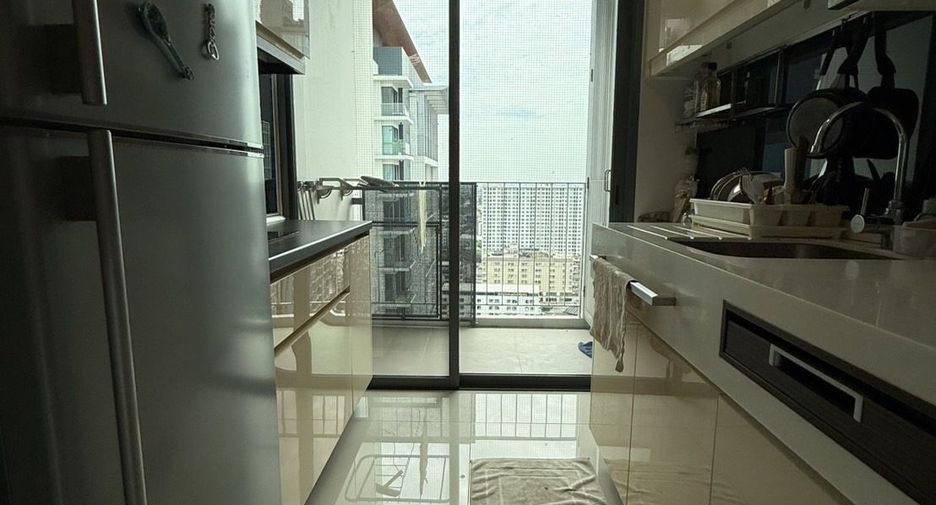 For rent 1 bed condo in Phra Khanong, Bangkok