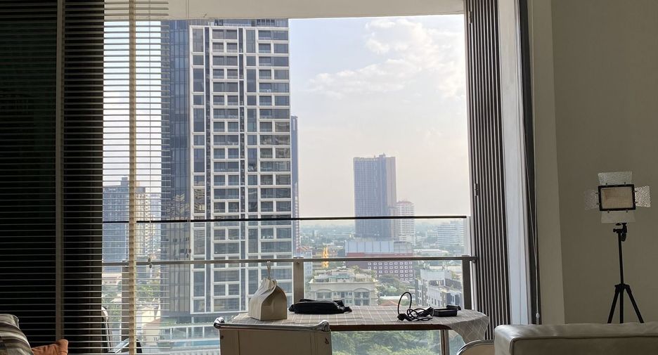 For rent 1 bed condo in Khlong Toei, Bangkok