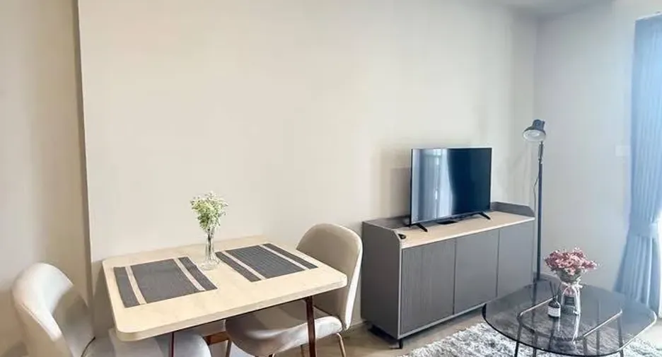For rent 1 bed condo in Watthana, Bangkok