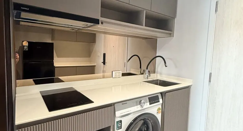 For rent 1 bed condo in Watthana, Bangkok