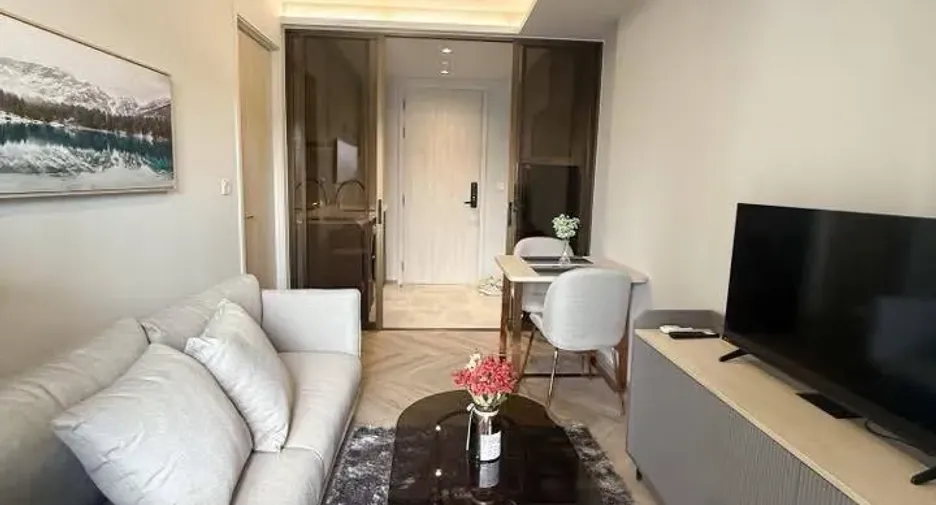 For rent 1 bed condo in Watthana, Bangkok