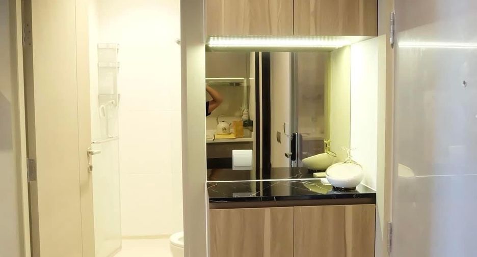 For rent 1 bed condo in Huai Khwang, Bangkok
