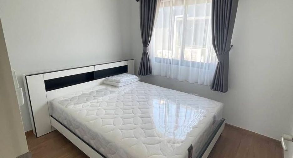 For rent 3 bedrooms townhouse in Bang Phli, Samut Prakan