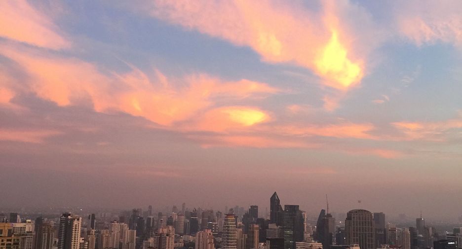 For rent 1 bed condo in Watthana, Bangkok