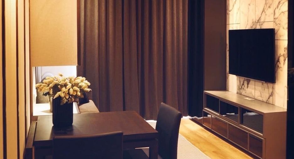 For rent 1 bed condo in Khlong Toei, Bangkok