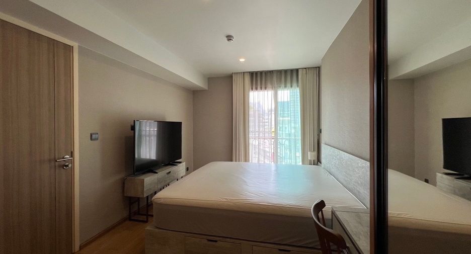For rent 2 bedrooms condo in Pathum Wan, Bangkok
