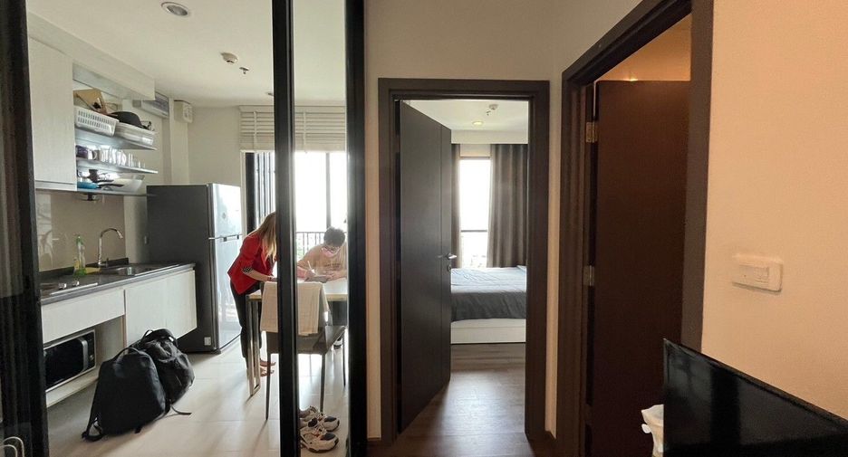 For rent 1 bed condo in Watthana, Bangkok