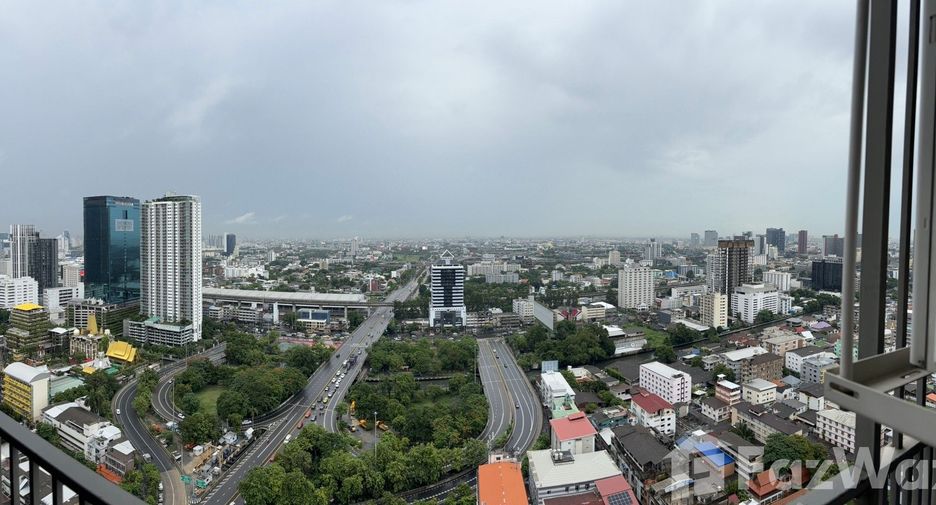 For rent 1 bed condo in Watthana, Bangkok