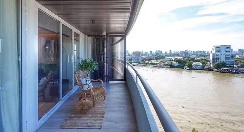 For rent 2 bedrooms condo in Bang Phlat, Bangkok