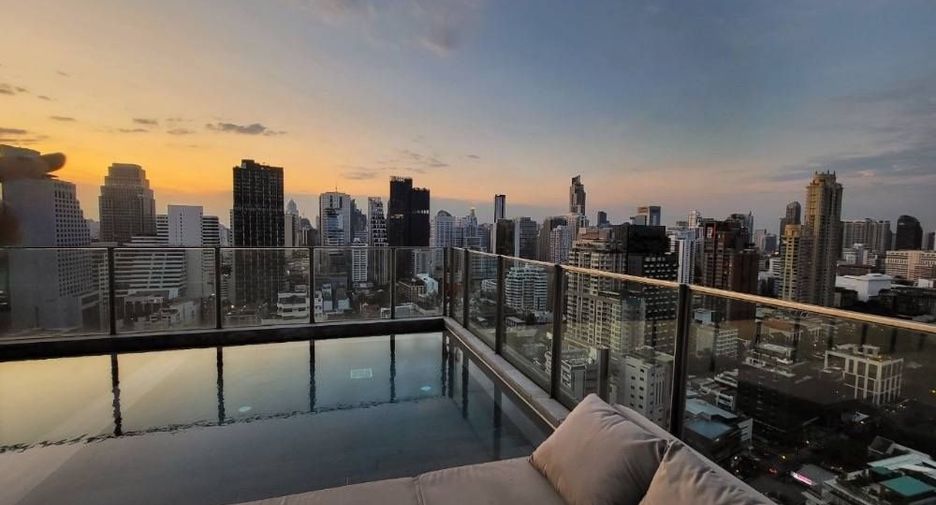 For rent 1 bed condo in Watthana, Bangkok