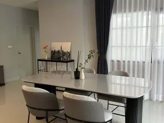 出租 4 卧室 独立屋 在 Bang Phli, Samut Prakan