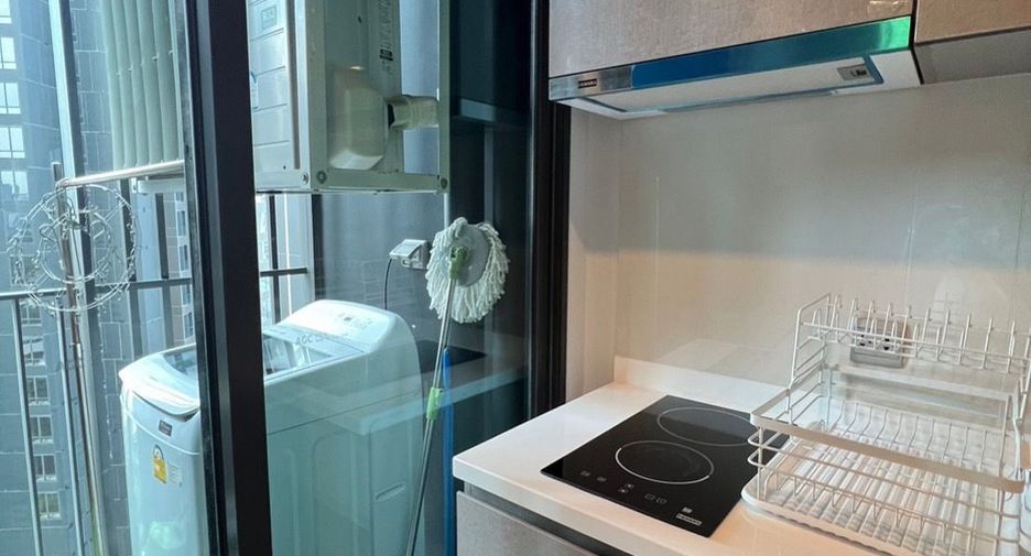 À louer 1 chambre condo à Huai Khwang, Bangkok