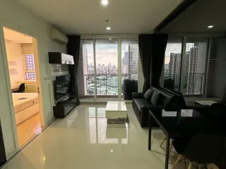 À louer 1 chambre condo à Huai Khwang, Bangkok
