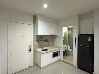 À louer 1 chambre condo à Huai Khwang, Bangkok