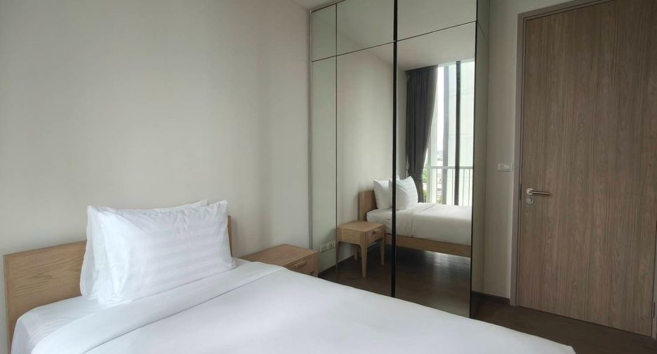 For rent 2 bedrooms condo in Khlong Toei, Bangkok