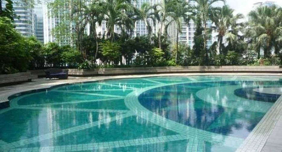 For rent 2 bedrooms condo in Pathum Wan, Bangkok
