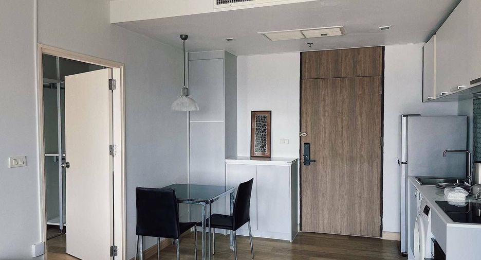 For rent 1 bed condo in Khlong Toei, Bangkok