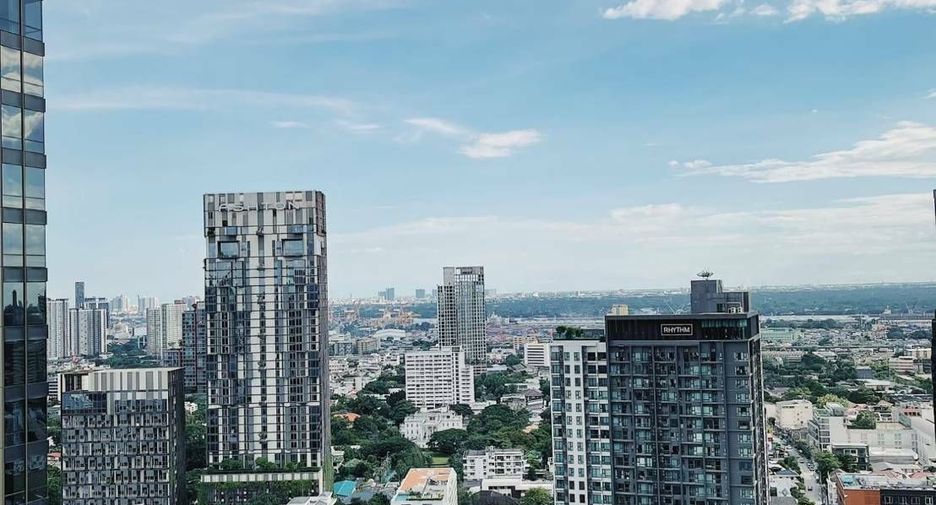 For rent 1 bed condo in Khlong Toei, Bangkok