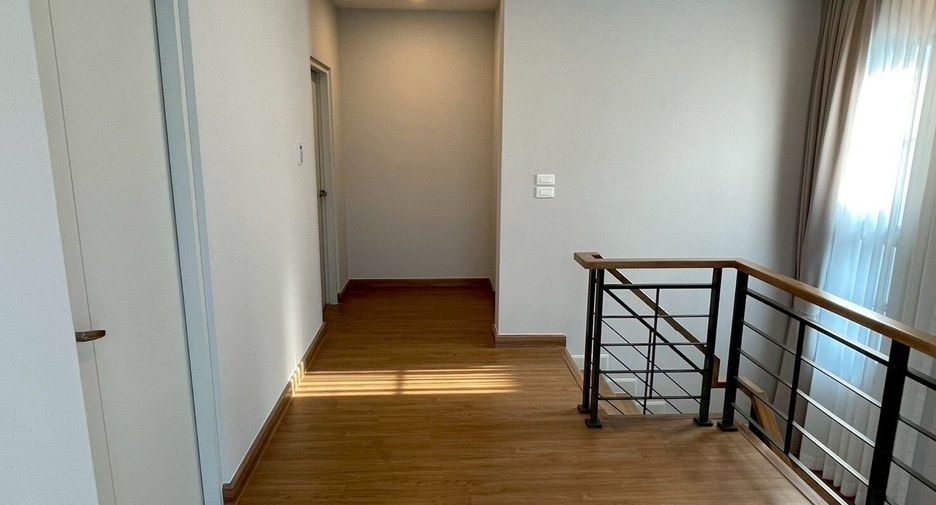 Villa zur Miete mit 4 Zimmer in Bang Phli, Samut Prakan