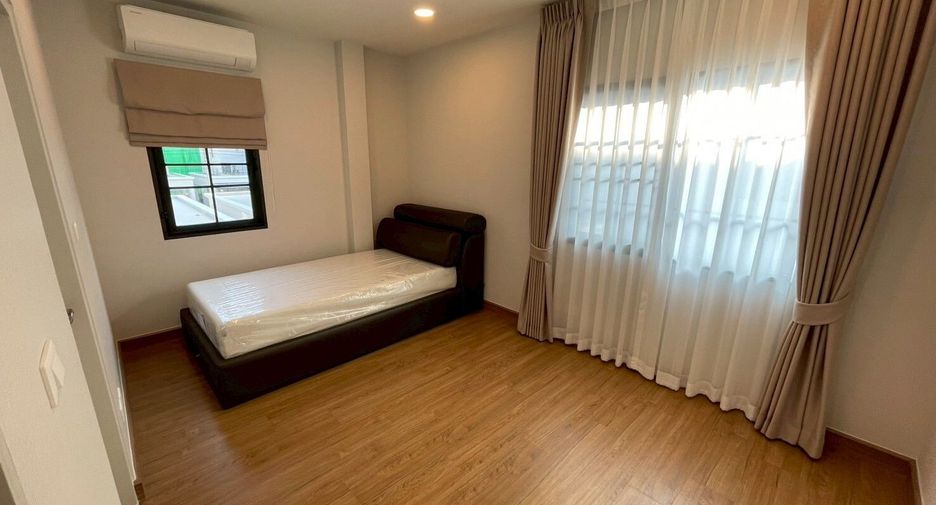 Villa zur Miete mit 4 Zimmer in Bang Phli, Samut Prakan