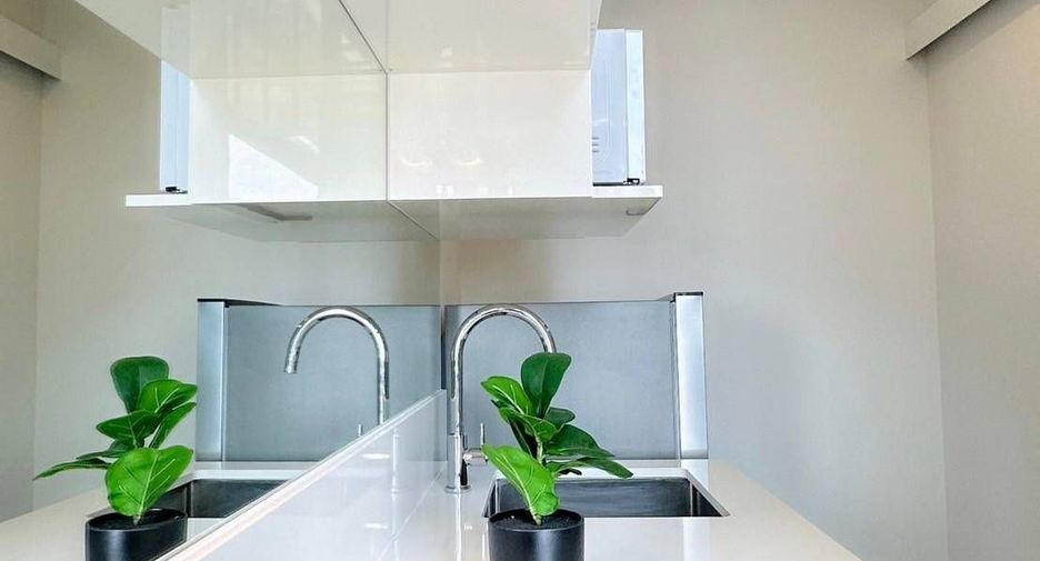 For rent 1 bed condo in Bang Na, Bangkok