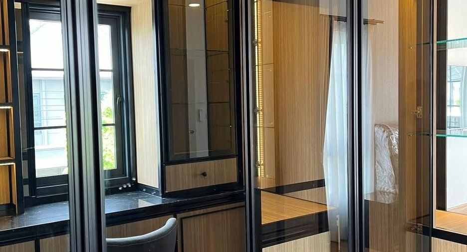 Haus zur Miete mit 4 Zimmer in Bang Phli, Samut Prakan