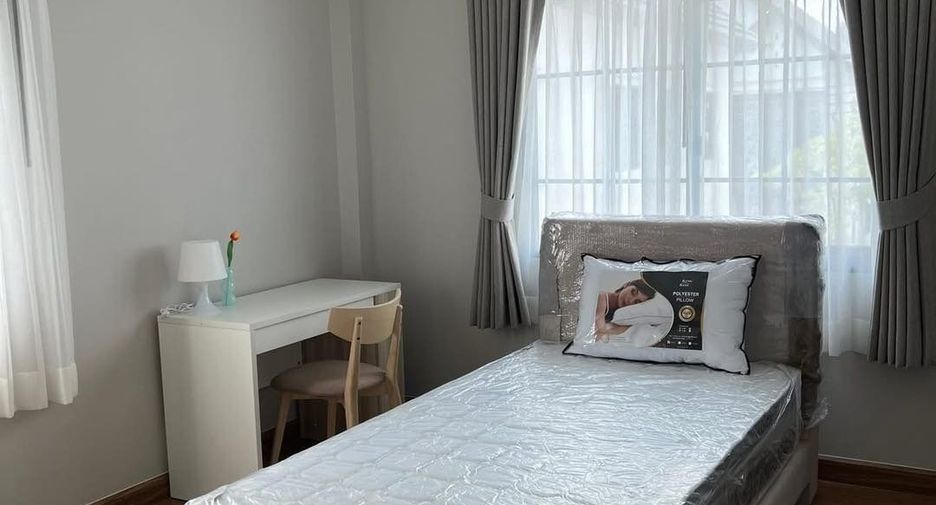 Haus zur Miete mit 4 Zimmer in Bang Phli, Samut Prakan