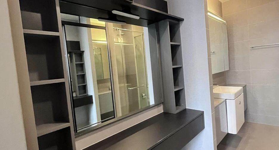 For rent 1 bed condo in Pathum Wan, Bangkok
