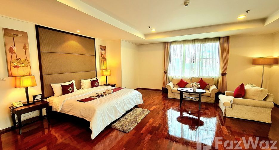 Condo en alquiler de 3 habitaciones en Watthana, Bangkok