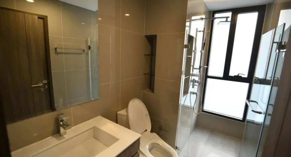 À louer 1 chambre condo à Watthana, Bangkok