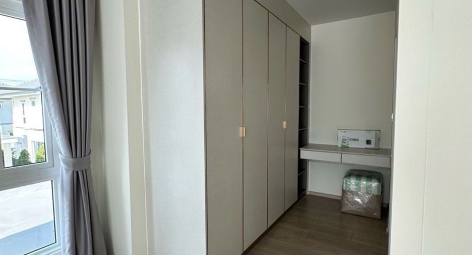 For rent 4 bedrooms house in Bang Phli, Samut Prakan