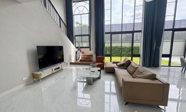For rent 5 bedrooms house in Bang Kapi, Bangkok