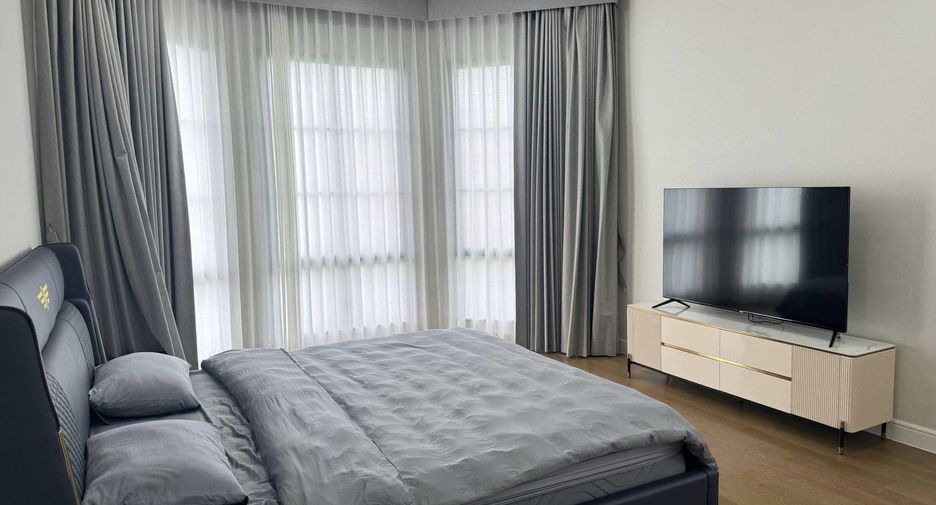 For rent 5 bedrooms house in Bang Kapi, Bangkok