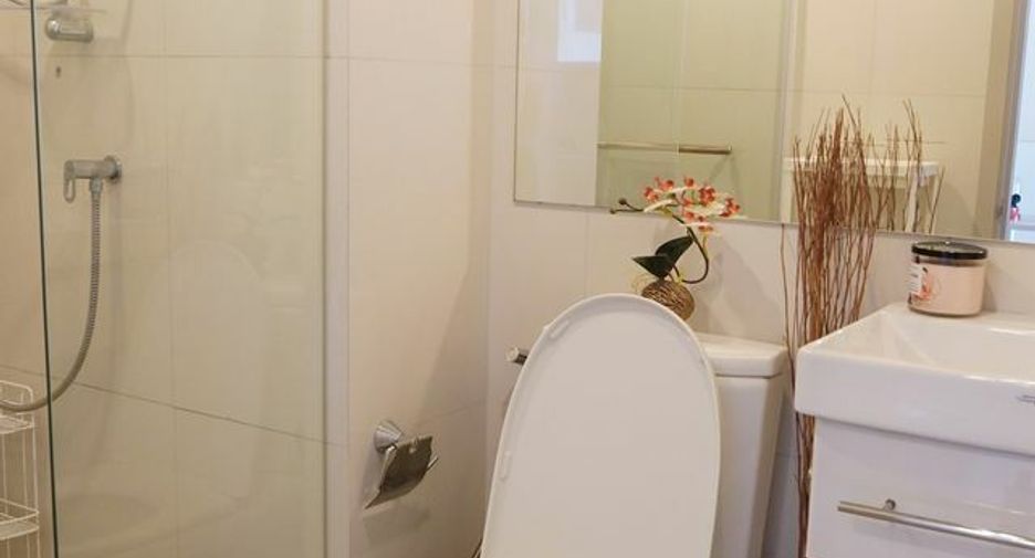 For rent 1 bed condo in Khlong Toei, Bangkok