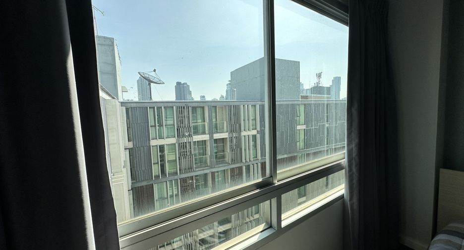 For rent 1 bed condo in Watthana, Bangkok