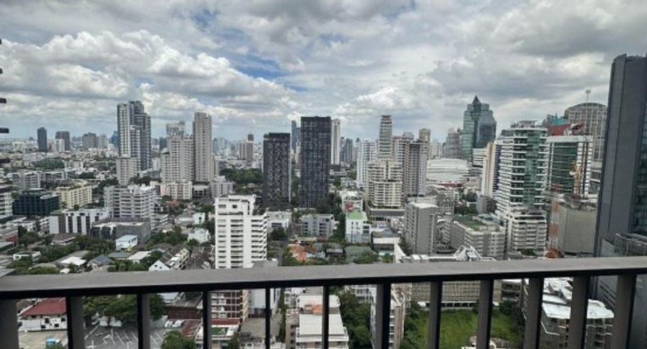 Condo en alquiler de 1 habitaciones en Khlong Toei, Bangkok