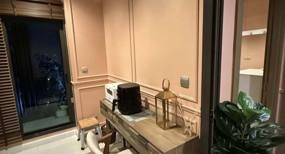 For rent 1 bed condo in Huai Khwang, Bangkok