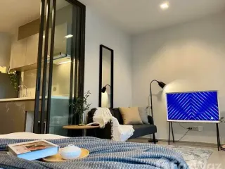 À louer studio condo à Huai Khwang, Bangkok
