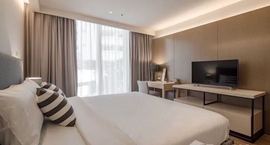 For rent 2 bedrooms condo in Khlong Toei, Bangkok