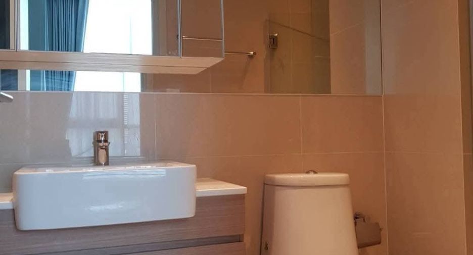 For rent 1 bed condo in Huai Khwang, Bangkok