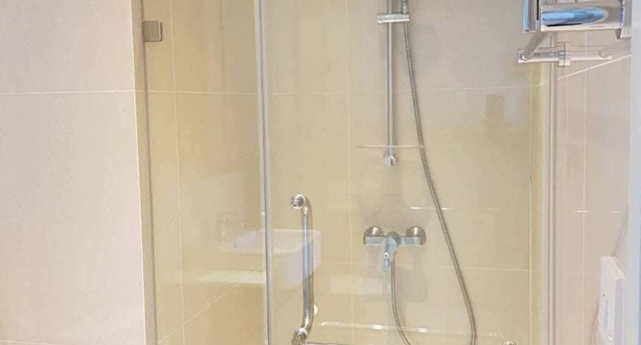 For rent 1 bed condo in Huai Khwang, Bangkok