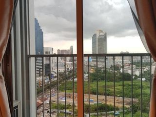 出租 1 卧室 公寓 在 Huai Khwang, 曼谷
