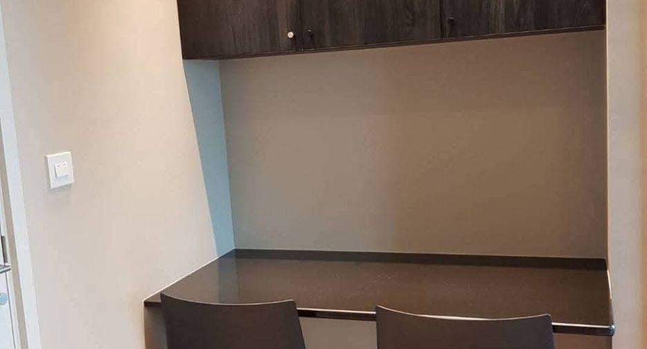 For rent 1 bed condo in Huai Khwang, Bangkok