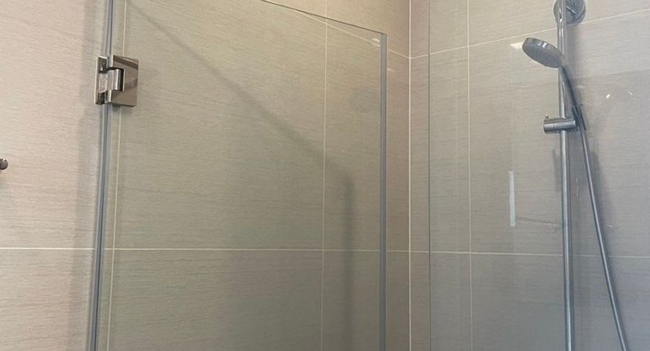 For rent studio condo in Khlong Toei, Bangkok