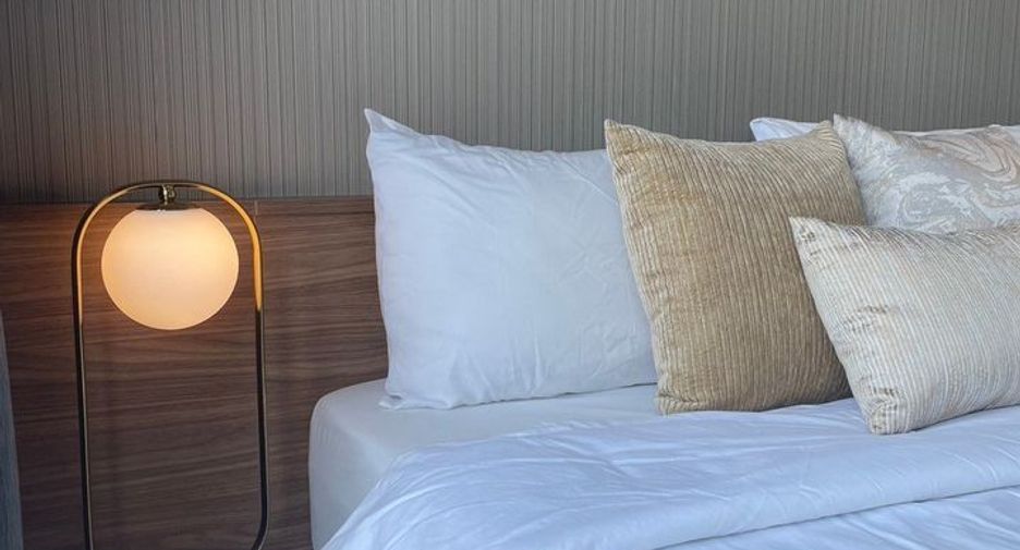 For rent studio condo in Khlong Toei, Bangkok