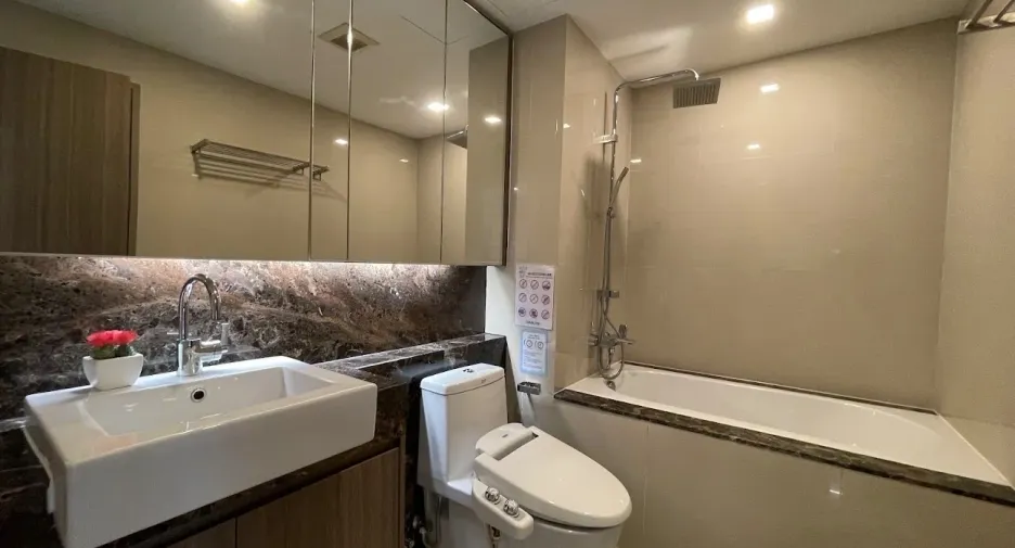 For rent 1 bed condo in Watthana, Bangkok